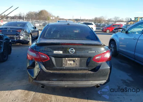 2018 Nissan Altima 2.5 Sr z USA, uszkodzony, nr VIN 1N4AL3AP6JC193561